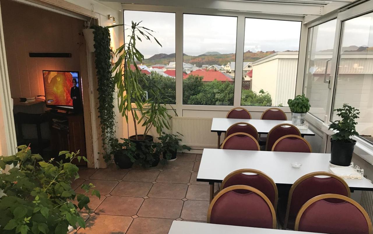 Guesthouse Arny Vestmannaeyjar Ngoại thất bức ảnh