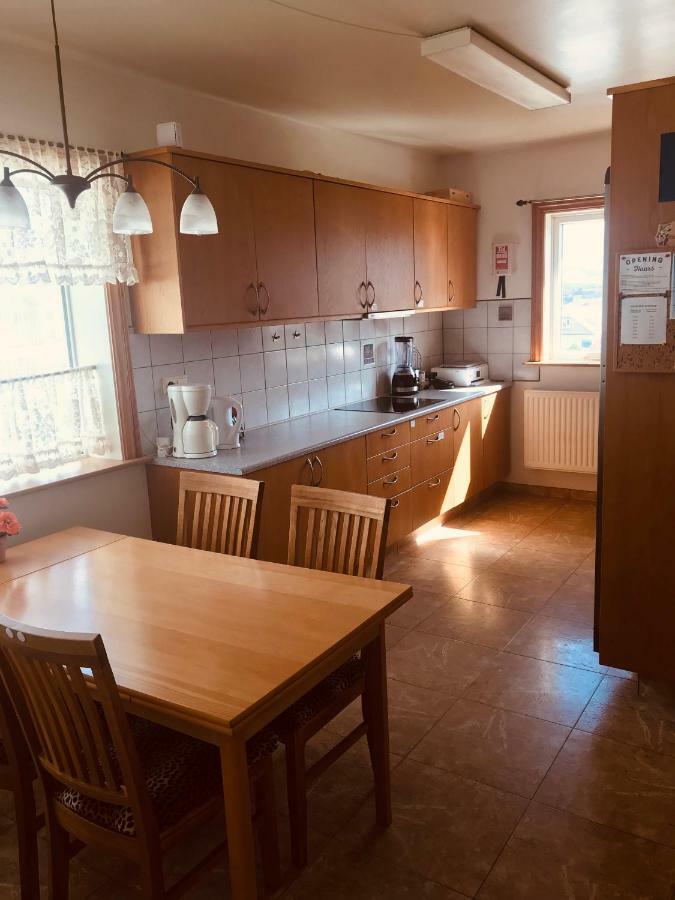 Guesthouse Arny Vestmannaeyjar Ngoại thất bức ảnh